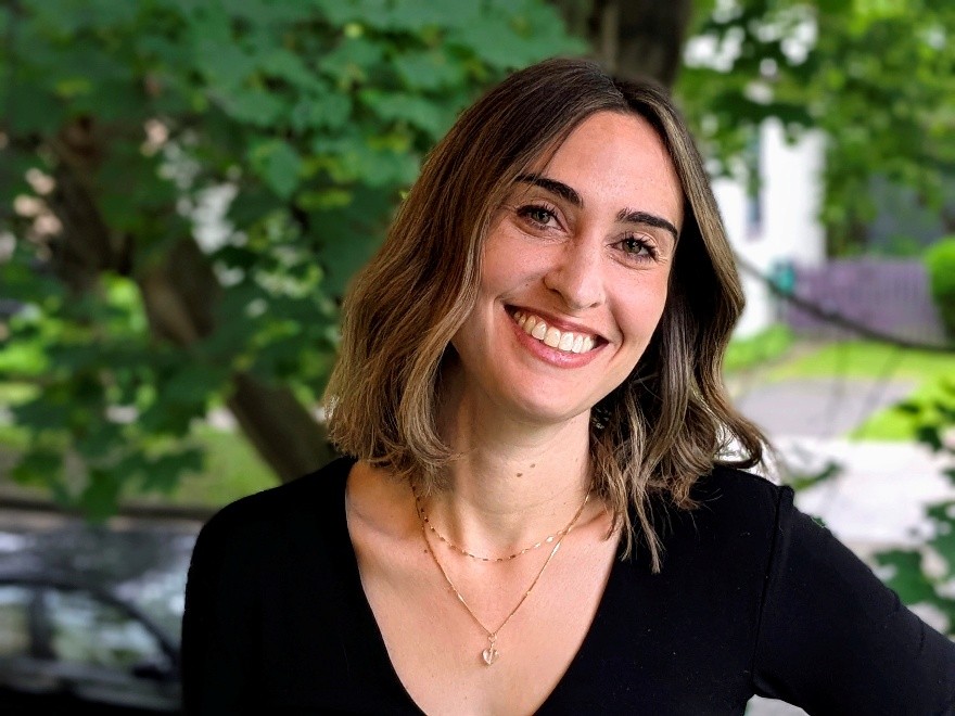 Hilary Hensley headshot