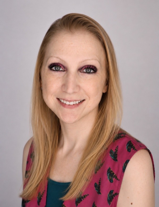 Sarah Janusz headshot